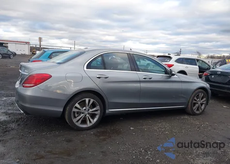 2015 Mercedes-Benz C 300 4Matic from USA, damaged, VIN 55SWF4KB4FU037169